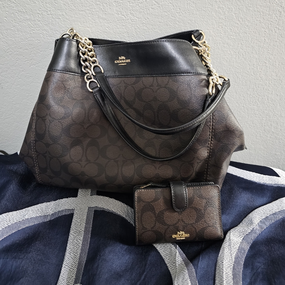 Coach shoulder Handbag